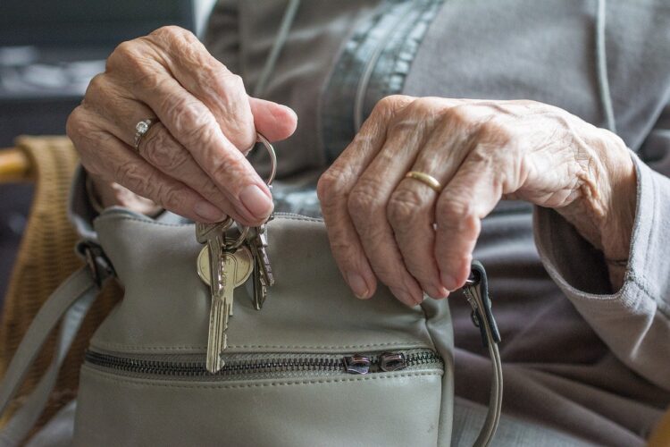  Do I Have To Sell My Home To Pay For Care Home Fees 